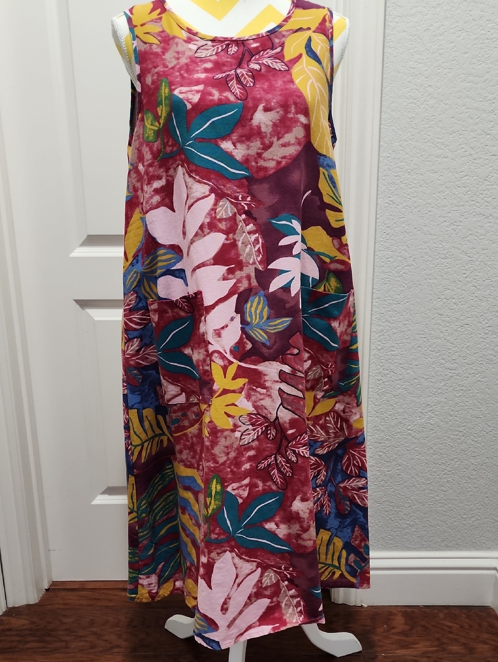 Sleeveless TROPICAL Maxi Dress in Burgundy and Yellow